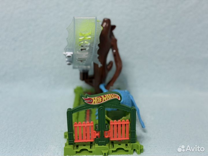 Гоночный трек hot wheels