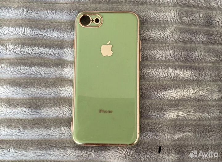 Чехол на iPhone 7