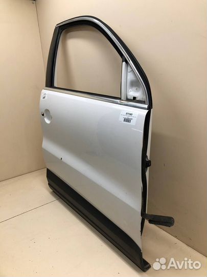 Дверь передняя правая Volkswagen Tiguan