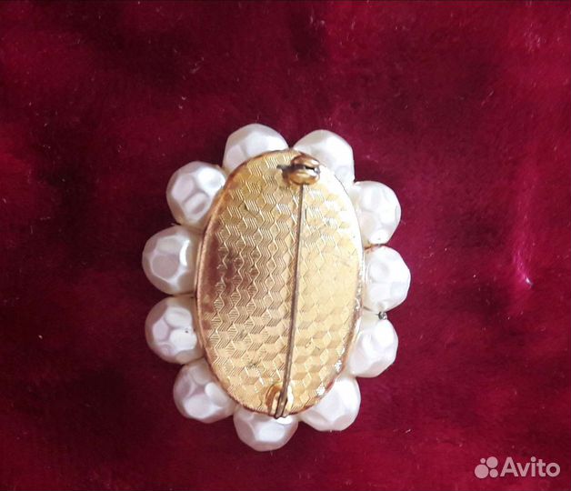 Брошки бижутерия винтаж 50-60 годов
