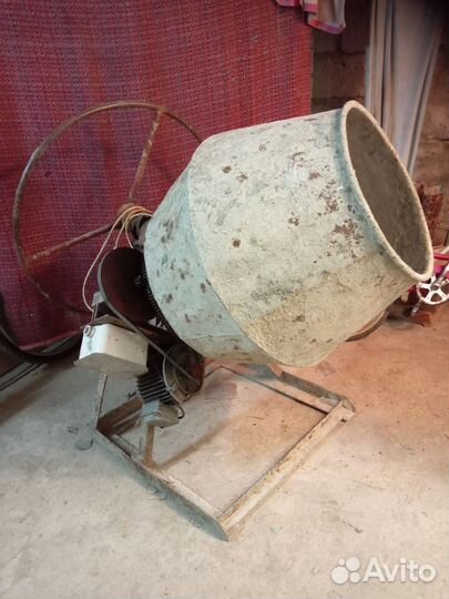 Бетономешалка бу