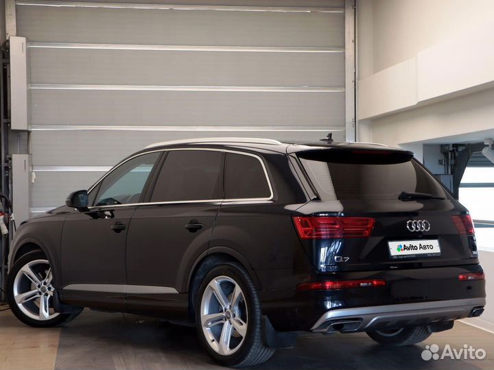 Audi Q7 3.0 AT, 2017, 170 110 км