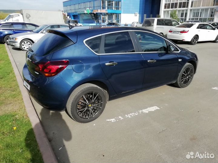 Opel Astra 1.6 AT, 2010, 147 000 км