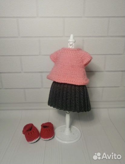 Кукла с нарядами ручной работы вязаная