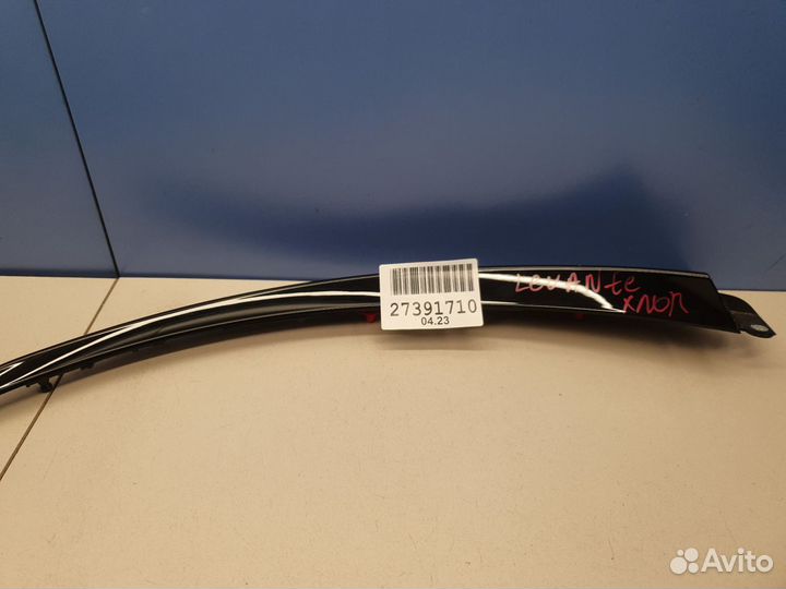 Накладка двери багажника левая Maserati Levante 20