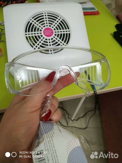 Очки для мастера маникюра