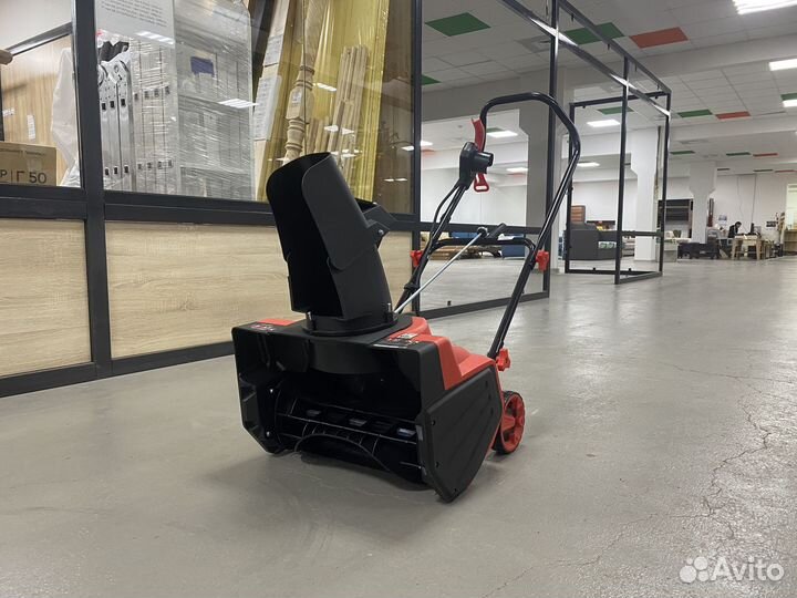 Электрический снегоуборщик brait