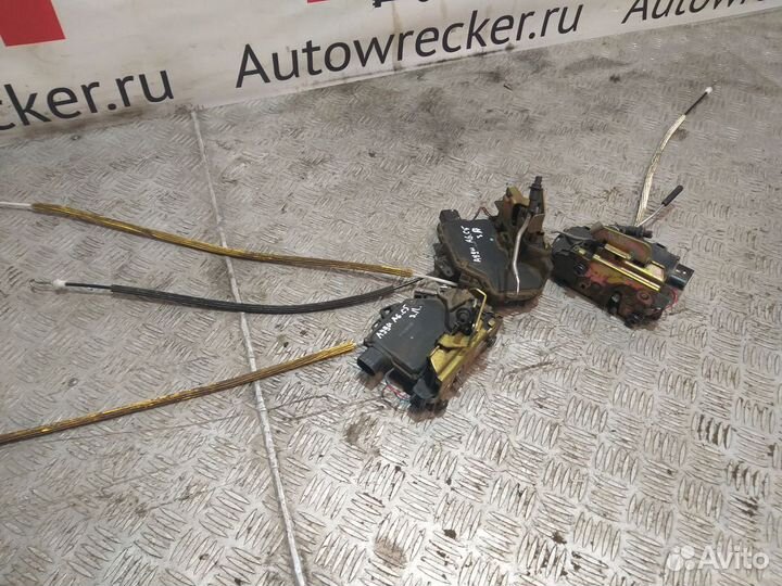 Комплект замков дверей Ауди А6 С5