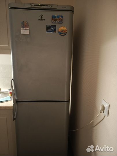Продам холодильник бу