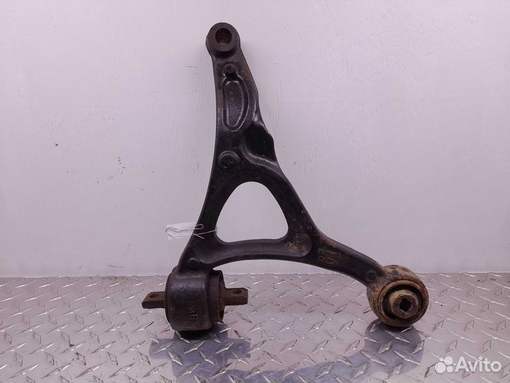 Рычаг передний правый нижний Volvo XC90 1 (C) 8646