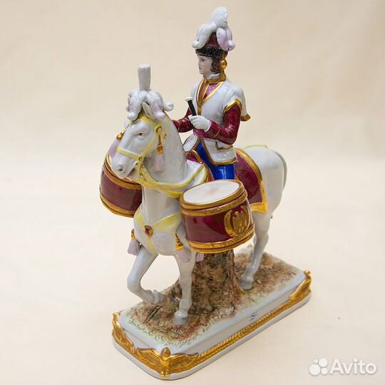 Статуэтка «Солдат на коне» Армия Наполеона Фарфор