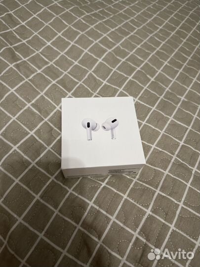 Коробка от airpods pro