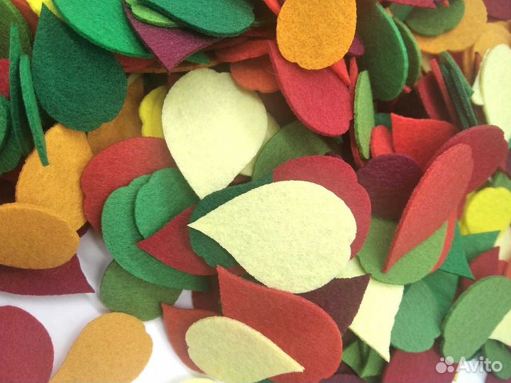 Осенние листья из фетра. Набор 200 штук