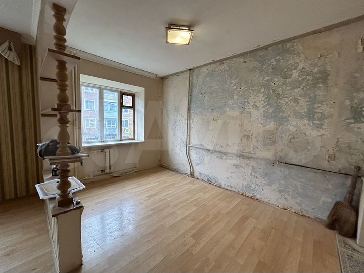 4-к. квартира, 80,9 м², 2/5 эт.