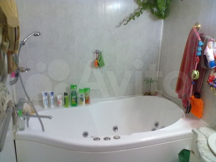 3-к. квартира, 95 м², 2/3 эт.