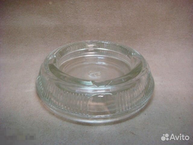 Пепельницу 1х3 диаметр 10 см, стекло