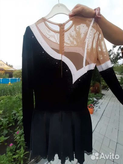 Костюм для фигурного катания