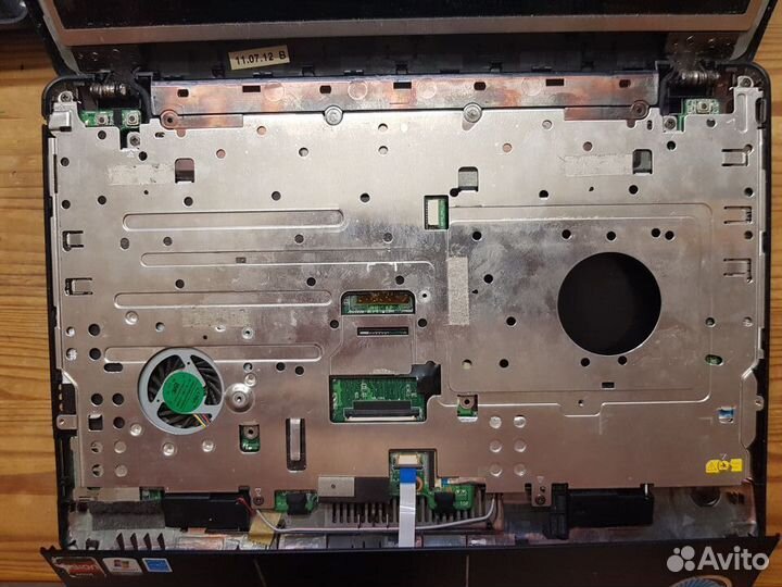 Нетбук Asus Eee PC Seashell series, на детали