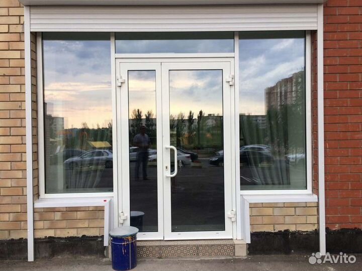 Двери алюминиевые