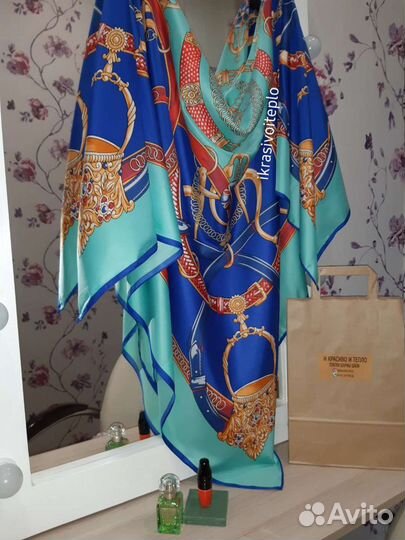 Шелковый платок новый