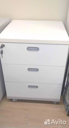 Тумба прикроватная бу
