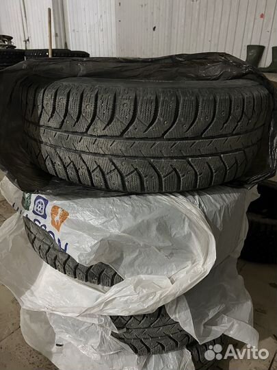Bridgestone Alenza A/S 265/65 R17