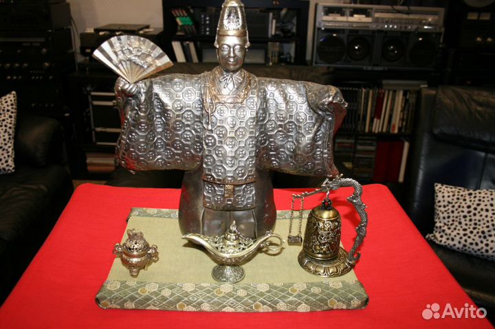 Антикварная статуя 17 век. 