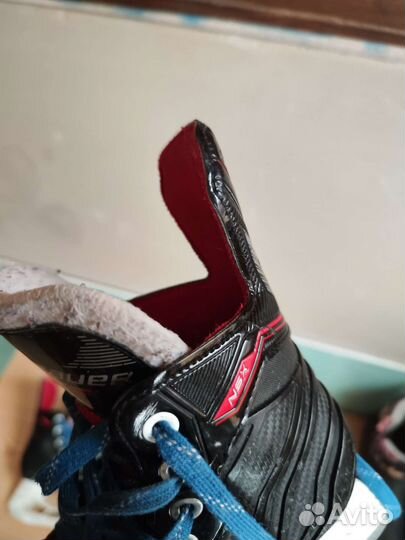 Хоккейные коньки bauer