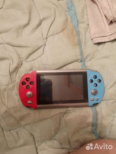 Портативная игровая приставка