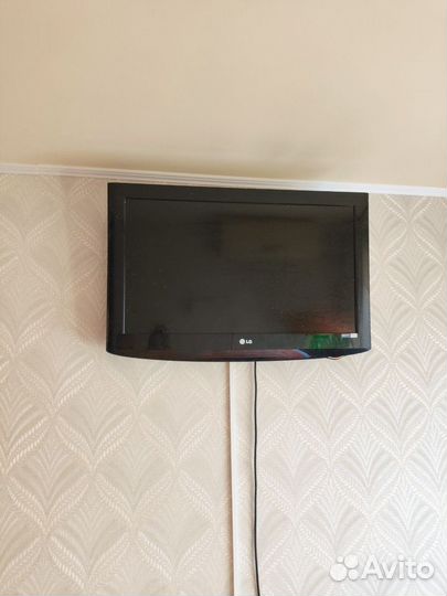 Телевизор LG диагональ 92 см