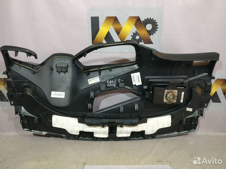 KIA Ceed 12- Торпедо 6805