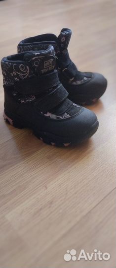 Продам зимние ботинки для девочки