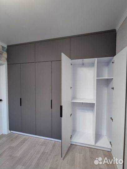Встроенный шкаф