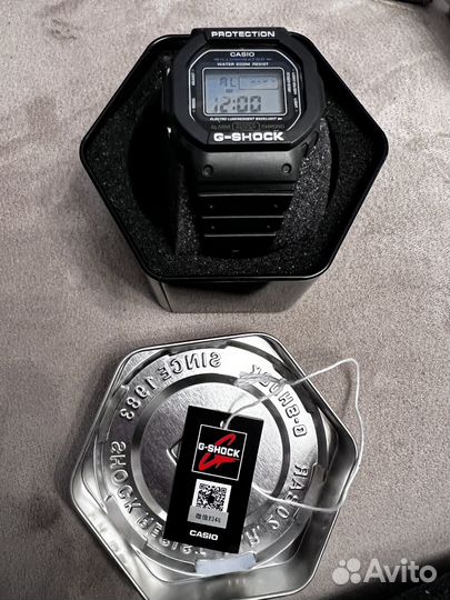 Японские наручные часы Casio G-Shock DW-5600E-1V