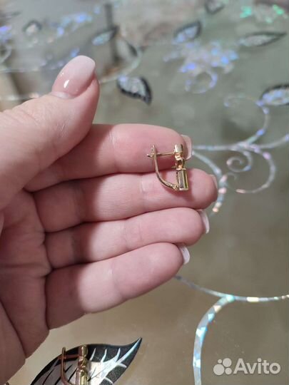 Золотые серьги