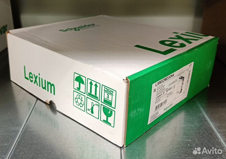 LXM32MD30N4 Сервопривод Lexium 32