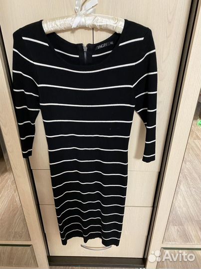 Женское платье