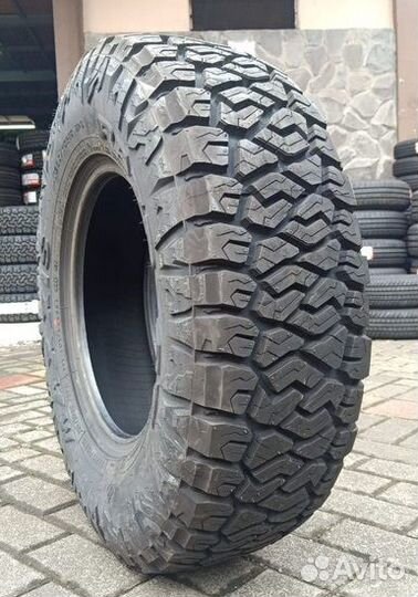Maxxis AT-811 Razr AT 315/60 R22