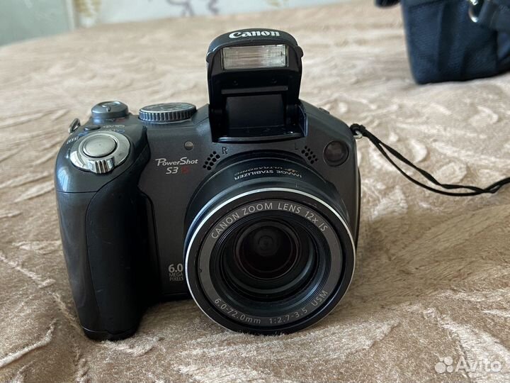 Компактный фотоаппарат canon S3