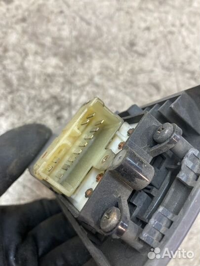 Блок управления стеклоподъемниками Mitsubishi Char