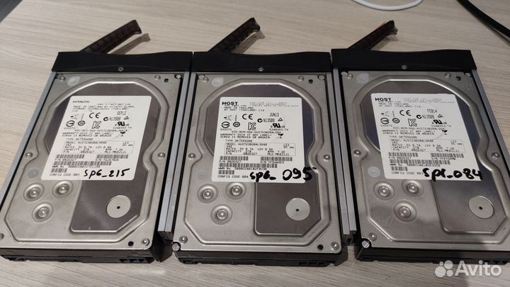 Жёсткий диск SAS на 2TB hus723020als640