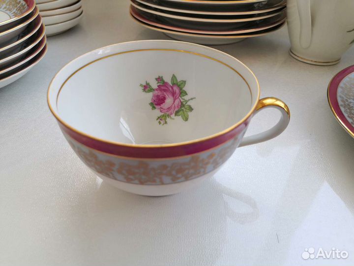 Сервиз чайно-кофейный фирмы BES гдр на 5 персон