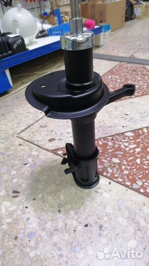 Стойка амортизатора на Лада Калину