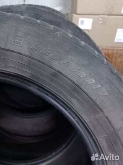 Goodyear EfficientGrip 2 SUV 225/65 R17
