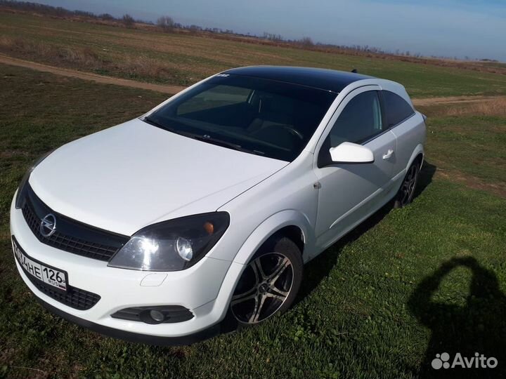 Опель астра GTC 2008г
