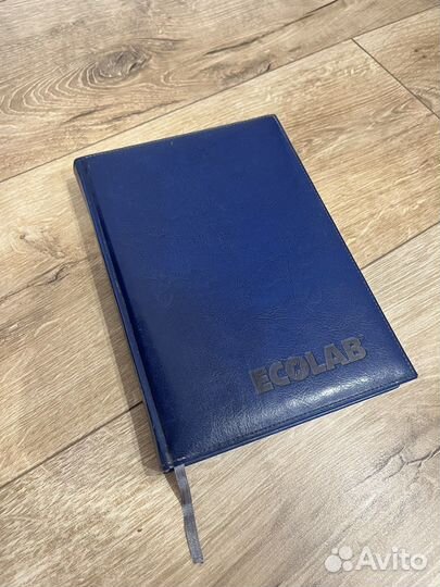 Блокноты ежедневники кожа
