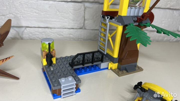 Лего дино 5883 Цитадель птеранодона