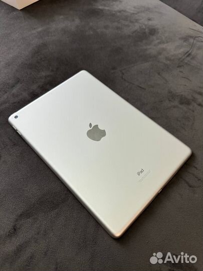 Планшет Apple iPad 9 2021 64Gb Wi-Fi 10.2