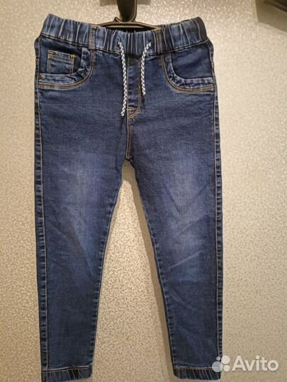 Джинсовые брюки на девочку 140