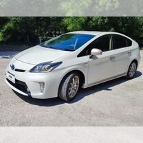 Toyota Prius 1.8 CVT, 2015, 170 000 км, с пробегом, цена 1 550 000 руб.